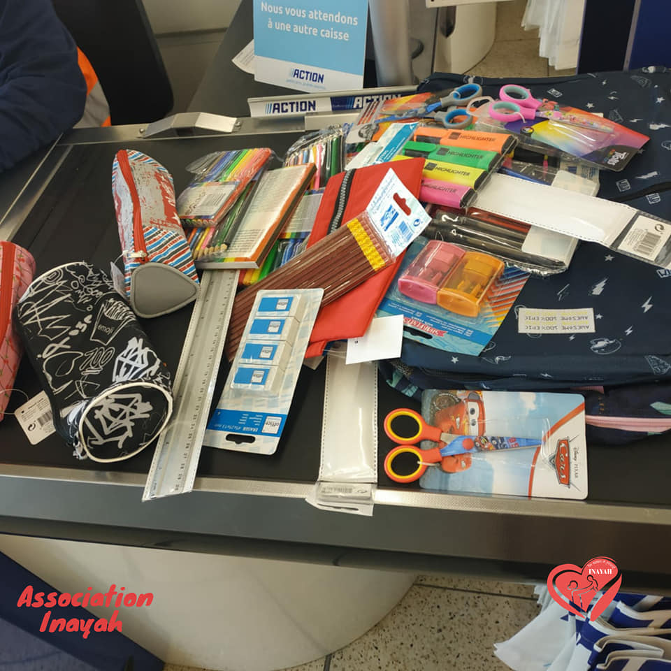 ACHAT DE FOURNITURES SCOLAIRES